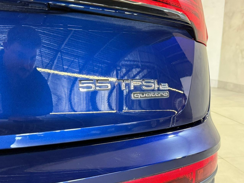 Foto do veículo AUDI Q5  SPORTBACK PHEV PERFORMANCE 2.0 TFSI QUATTRO 2023 11.000 KM 299.900,00