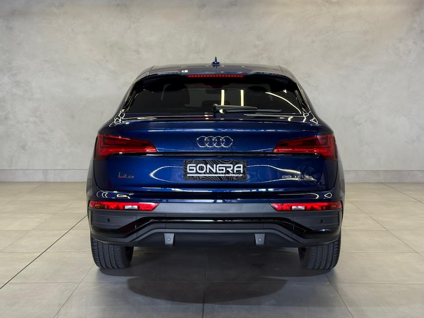 Foto do veículo AUDI Q5  SPORTBACK PHEV PERFORMANCE 2.0 TFSI QUATTRO 2023 11.000 KM 299.900,00
