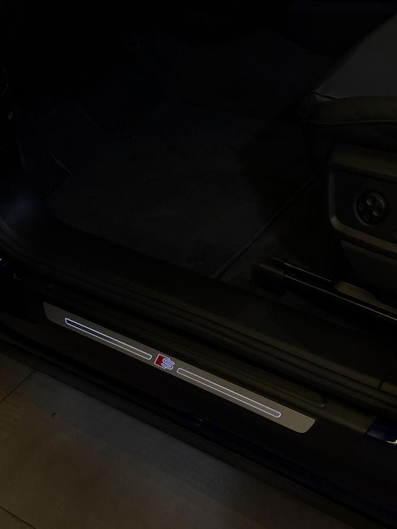Foto do veículo AUDI Q5  SPORTBACK PHEV PERFORMANCE 2.0 TFSI QUATTRO 2023 11.000 KM 299.900,00