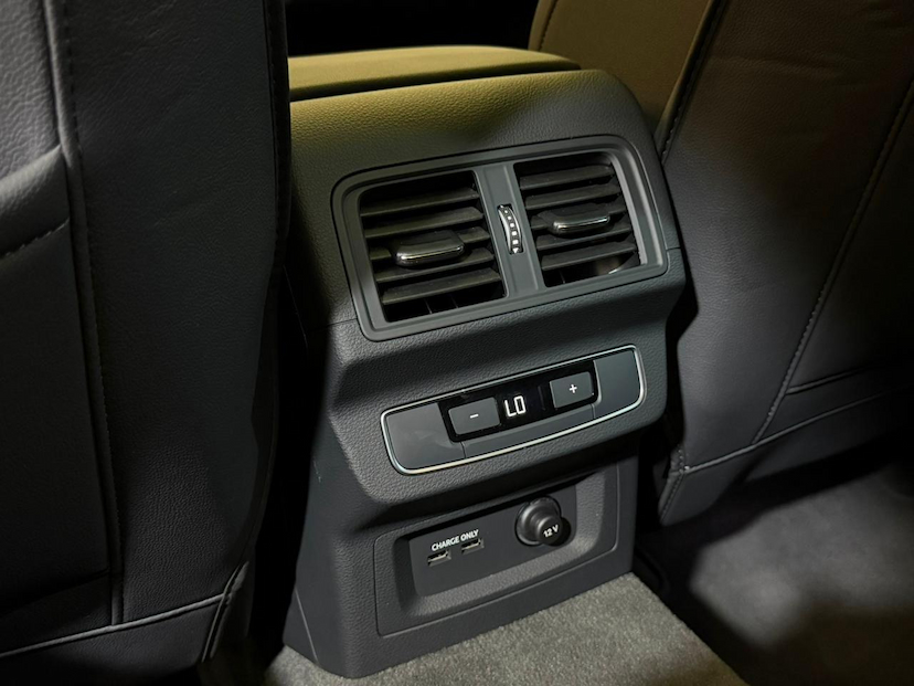 Foto do veículo AUDI Q5  SPORTBACK PHEV PERFORMANCE 2.0 TFSI QUATTRO 2023 11.000 KM 299.900,00