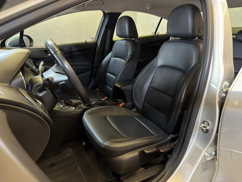 Foto do veículo CHEVROLET CRUZE CHEV  LT NB AT 2018 68.500 KM 87.900,00