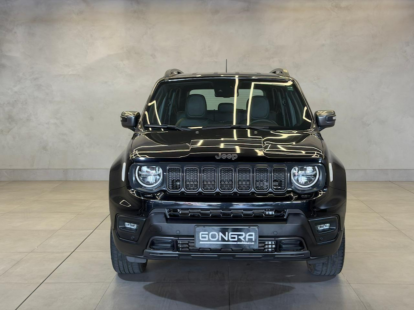 Foto do veículo JEEP RENEGADE  S T2704X4 2023 33.189 KM 118.900,00