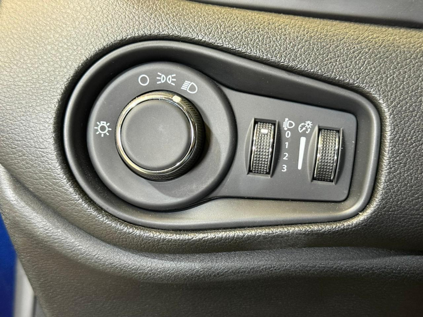 Foto do veículo JEEP RENEGADE  LGTD T270 2023 29.811 KM 105.900,00