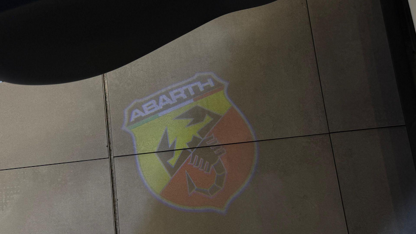 Foto do veículo FIAT FASTBACK  ABARTH 270 2024 9.800 KM 135.900,00