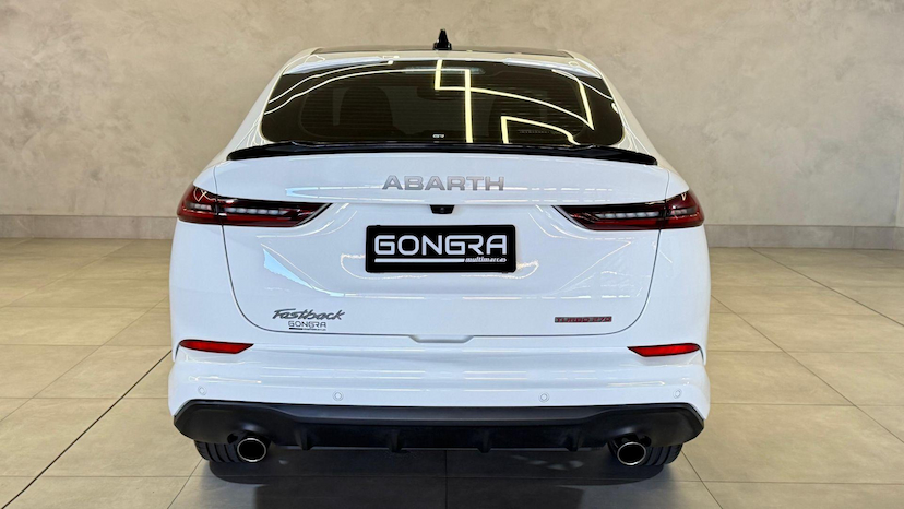 Foto do veículo FIAT FASTBACK  ABARTH 270 2024 9.800 KM 135.900,00