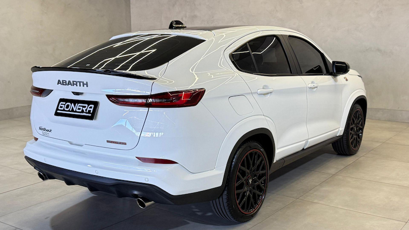 Foto do veículo FIAT FASTBACK  ABARTH 270 2024 9.800 KM 135.900,00