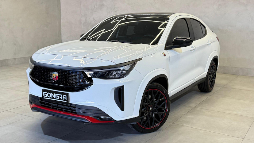 Foto do veículo FIAT FASTBACK  ABARTH 270 2024 9.800 KM 135.900,00