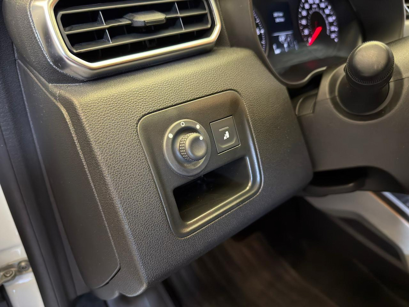 Foto do veículo RENAULT DUSTER  ICO16 CVT 2024 28.000 KM 104.900,00