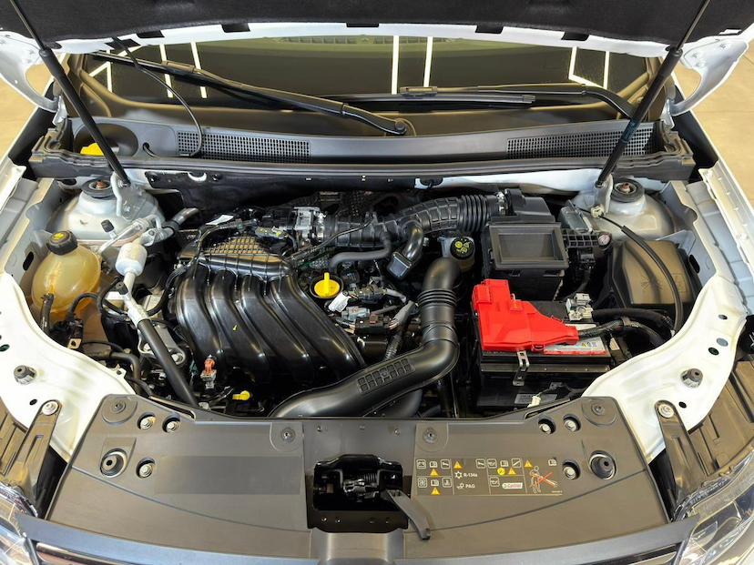 Foto do veículo RENAULT DUSTER  ICO16 CVT 2024 28.000 KM 104.900,00