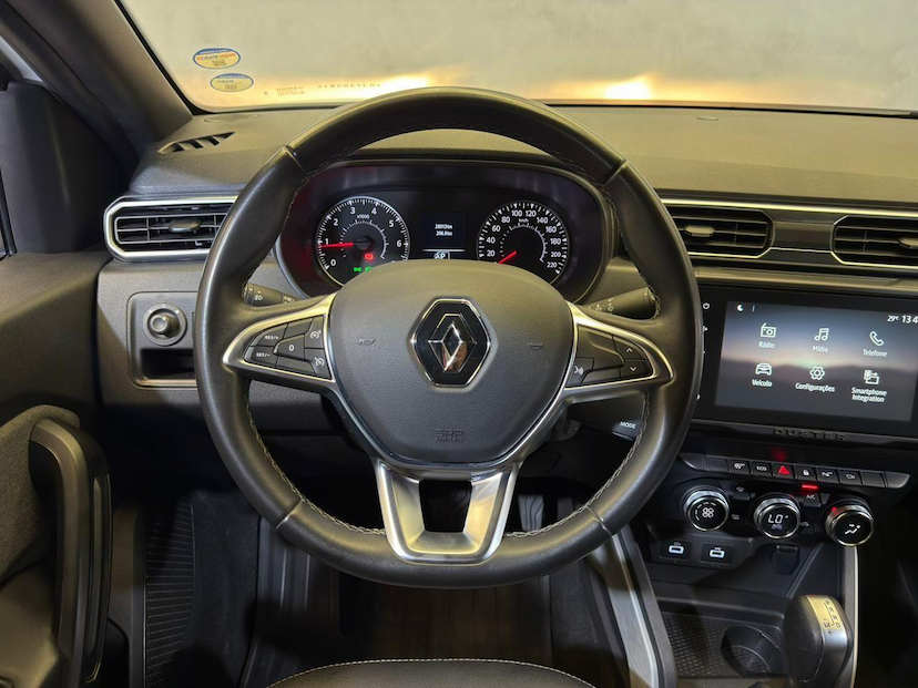 Foto do veículo RENAULT DUSTER  ICO16 CVT 2024 28.000 KM 104.900,00