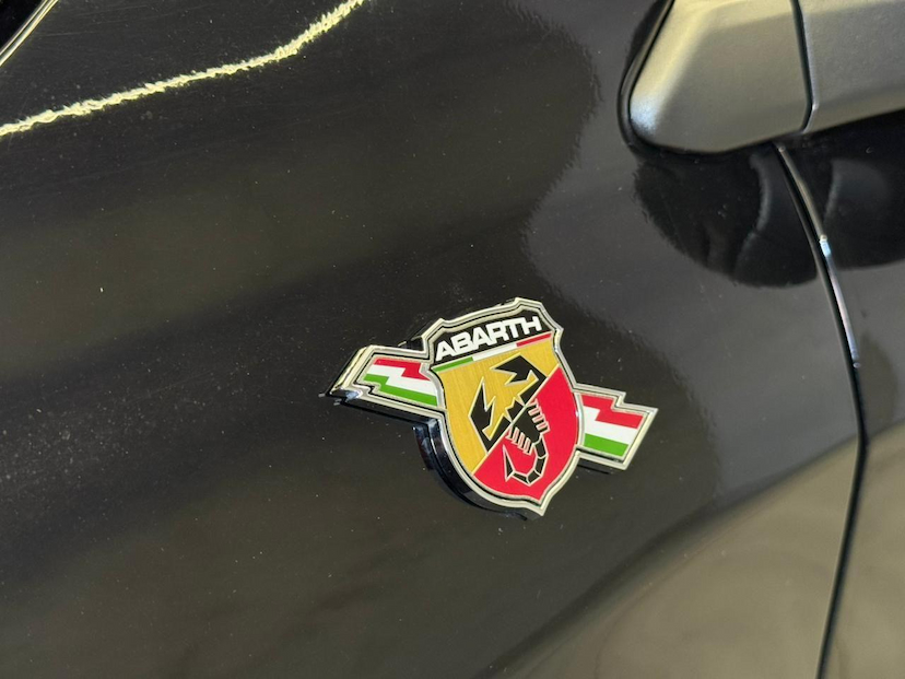 Foto do veículo FIAT PULSE  ABARTH 270 2025 1.015 KM 132.900,00