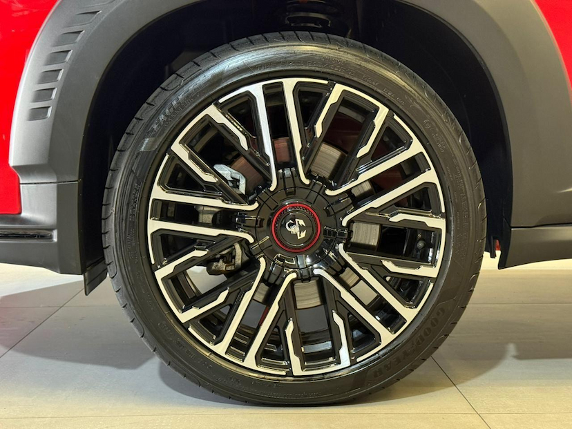 Foto do veículo FIAT PULSE  ABARTH 270 2025 1.221 KM 132.900,00