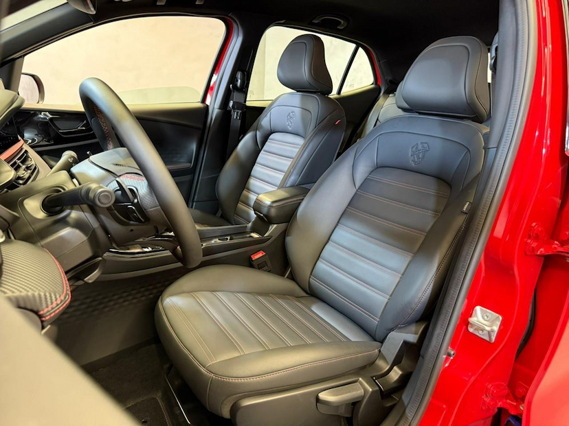 Foto do veículo FIAT PULSE  ABARTH 270 2025 1.221 KM 132.900,00