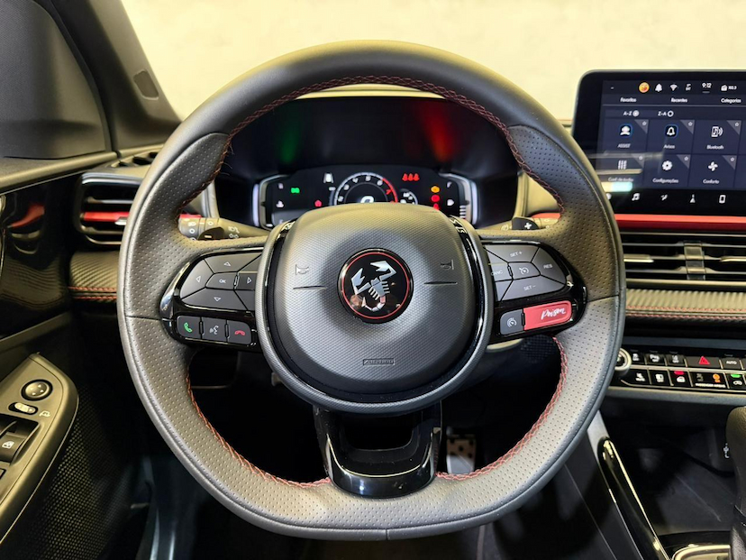 Foto do veículo FIAT PULSE  ABARTH 270 2025 1.221 KM 132.900,00