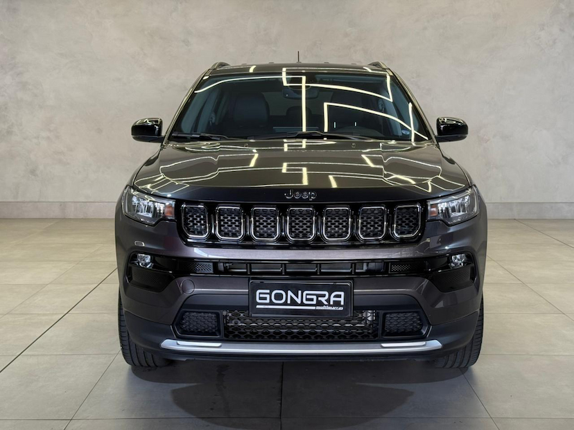 Foto do veículo JEEP COMPASS  LONG TF 2024 21.691 KM 139.900,00