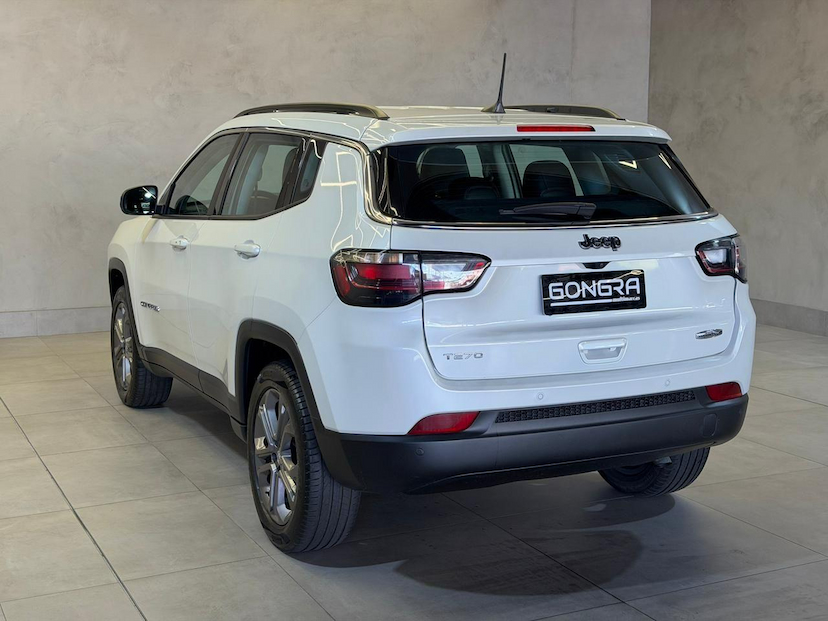 Foto do veículo JEEP COMPASS  LONG TF 2024 21.890 KM 139.900,00