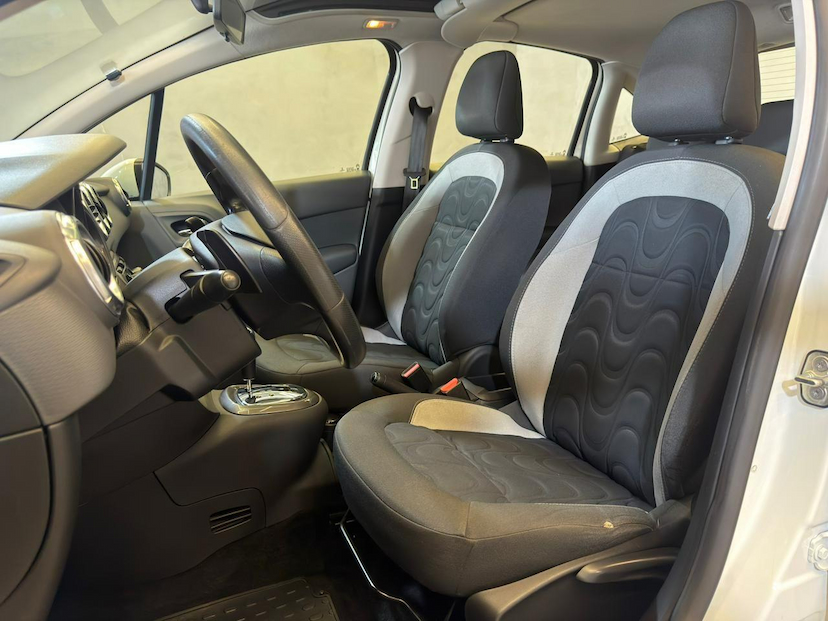 Foto do veículo CITROËN C3  TENDANCE 1.6 16V FLEX AUT. 2015 74.350 KM 45.900,00