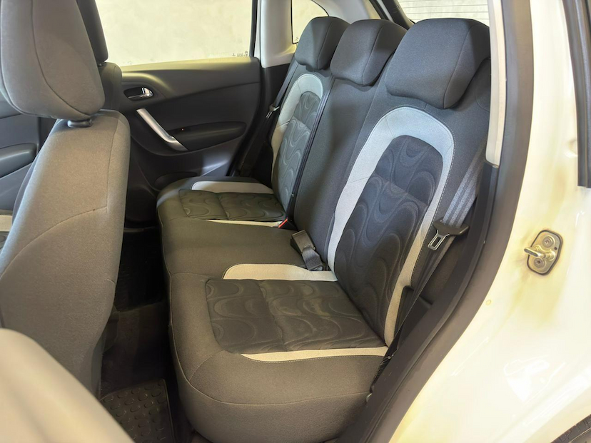 Foto do veículo CITROËN C3  TENDANCE 1.6 16V FLEX AUT. 2015 74.350 KM 45.900,00