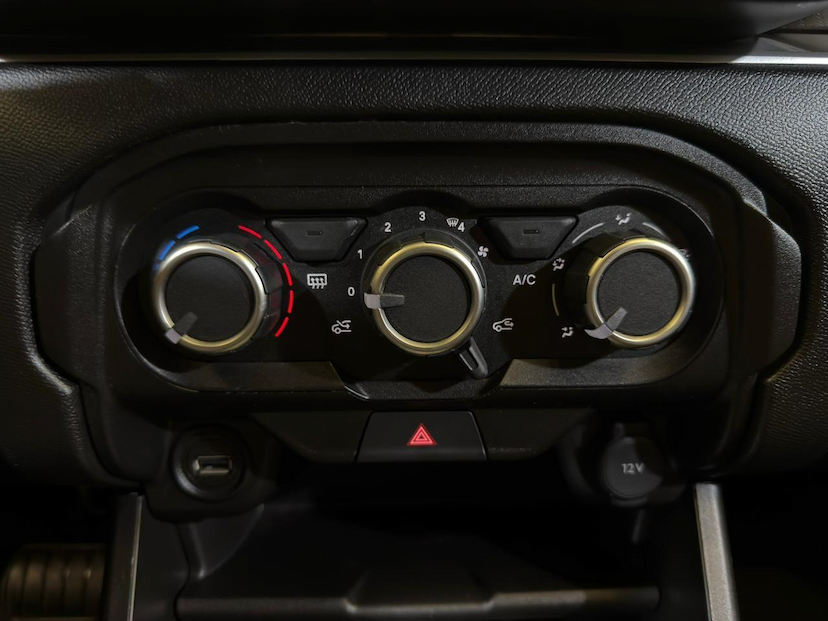 Foto do veículo CITROËN AIRCROSS C3AIRCROSS  2025 31.368 KM 103.900,00