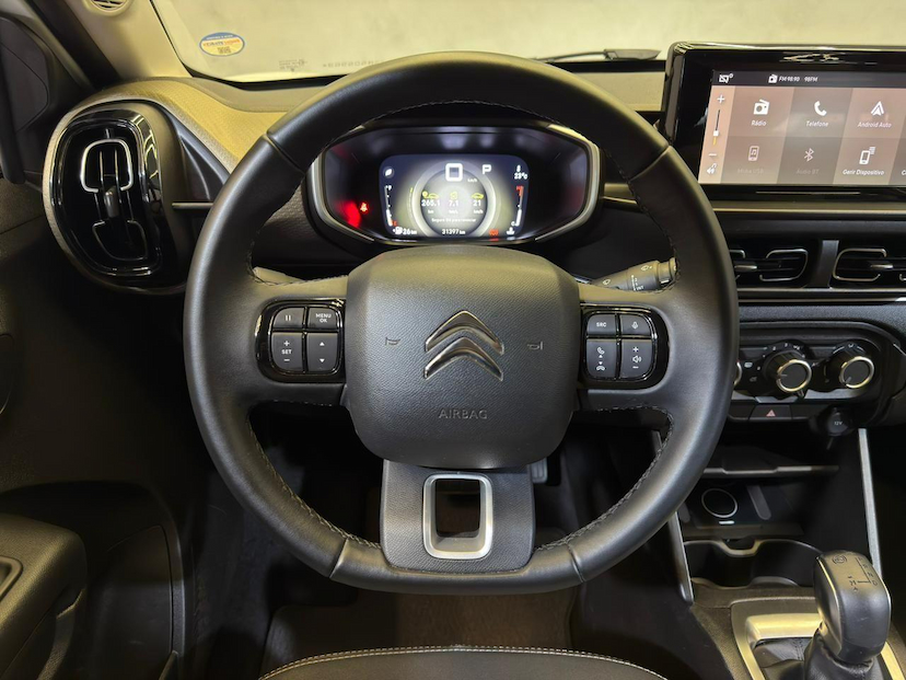 Foto do veículo CITROËN AIRCROSS C3AIRCROSS  2025 31.368 KM 103.900,00