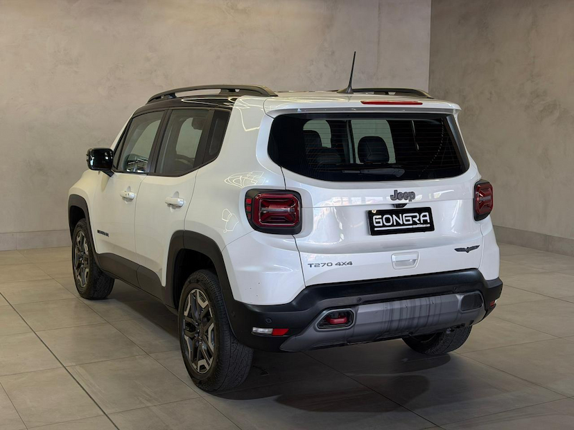 Foto do veículo JEEP RENEGADE  TH T2704X4 2023 40.341 KM 122.900,00
