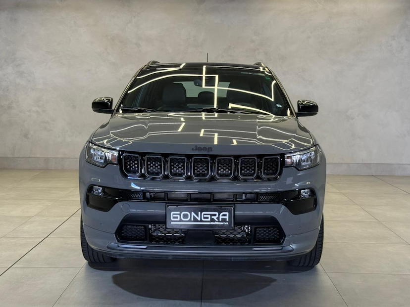 Foto do veículo JEEP COMPASS  SERIE S TF 2024 38.042 KM 169.900,00