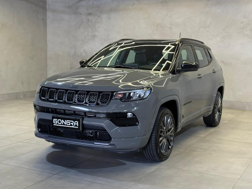 Foto do veículo JEEP COMPASS  SERIE S TF 2024 38.042 KM 169.900,00