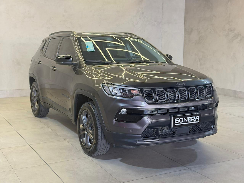 Foto do veículo JEEP COMPASS  LONG. NIG. EAGLE 1.3 4X2 FLEX AUT. 2025 17.375 KM 152.900,00