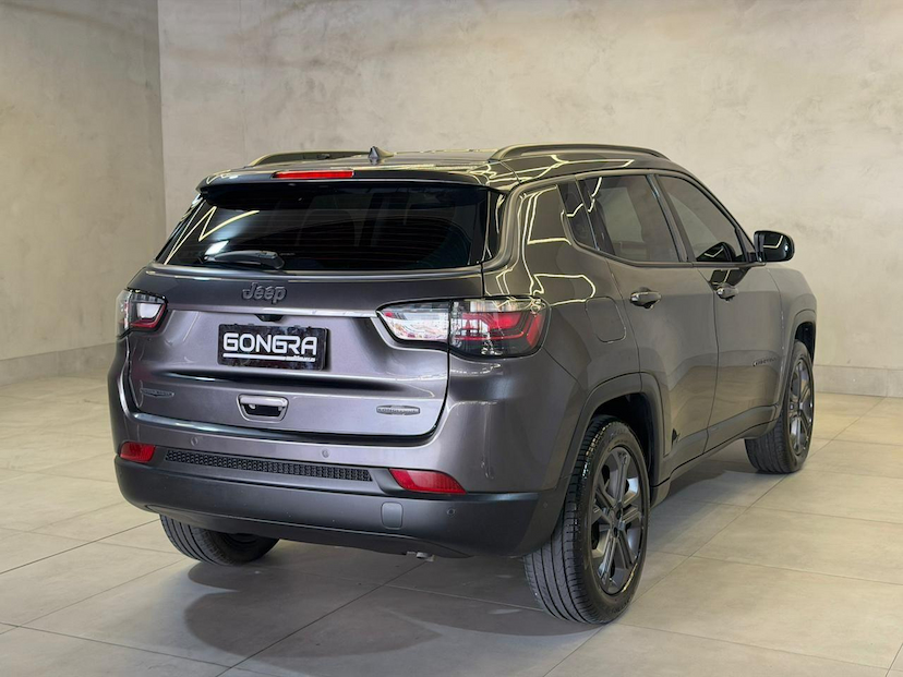 Foto do veículo JEEP COMPASS  LONG. NIG. EAGLE 1.3 4X2 FLEX AUT. 2025 17.375 KM 152.900,00
