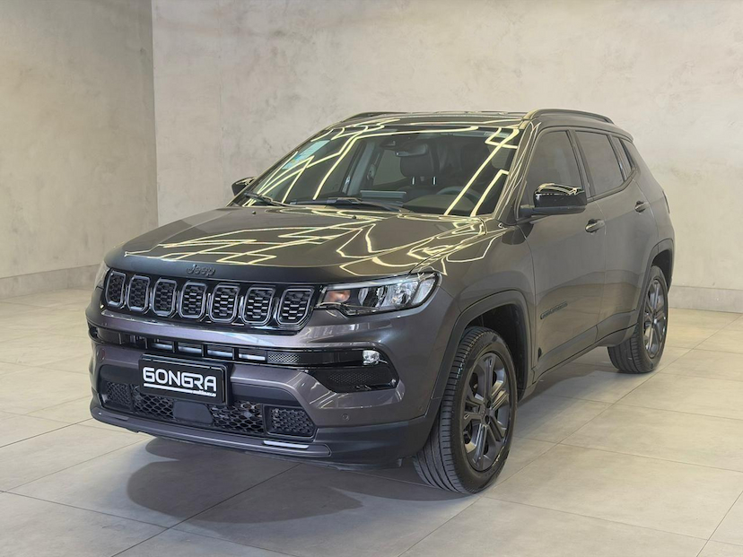 Foto do veículo JEEP COMPASS  LONG. NIG. EAGLE 1.3 4X2 FLEX AUT. 2025 17.375 KM 152.900,00