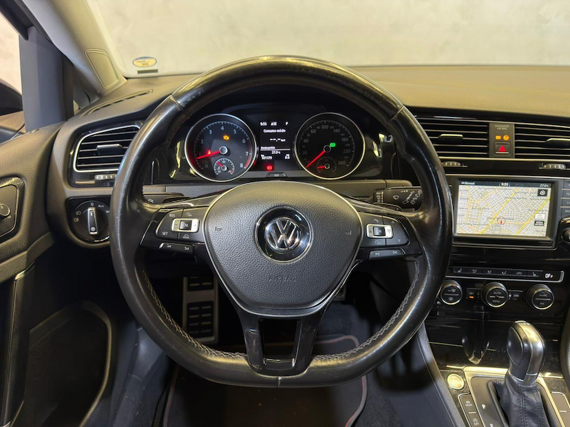 Foto do veículo VOLKSWAGEN GOLF  VARIANT HIGHLINE 1.4 TSI AUT 2016 101.179 KM 89.900,00