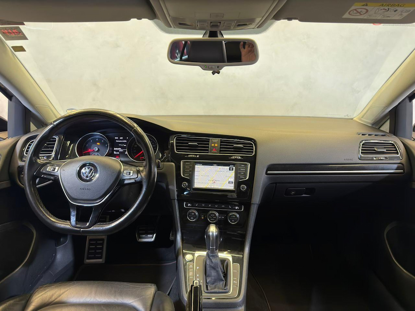 Foto do veículo VOLKSWAGEN GOLF  VARIANT HIGHLINE 1.4 TSI AUT 2016 101.179 KM 89.900,00