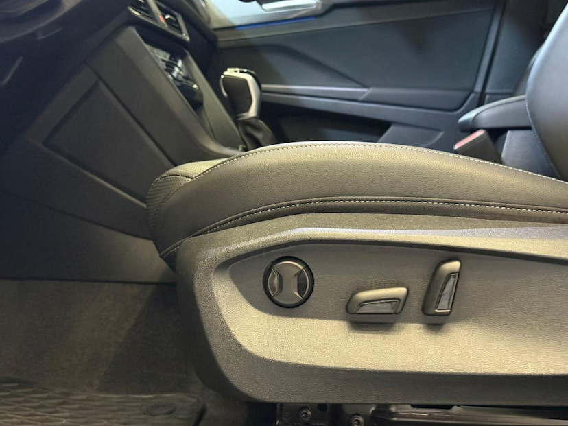 Foto do veículo VOLKSWAGEN TAOS  HL TSI 2024 11.502 KM 169.900,00