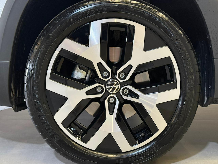 Foto do veículo VOLKSWAGEN TAOS  HL TSI 2024 11.502 KM 169.900,00