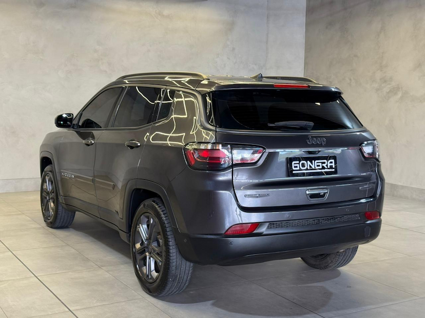 Foto do veículo JEEP COMPASS  LONG T 2025 12.131 KM 162.900,00