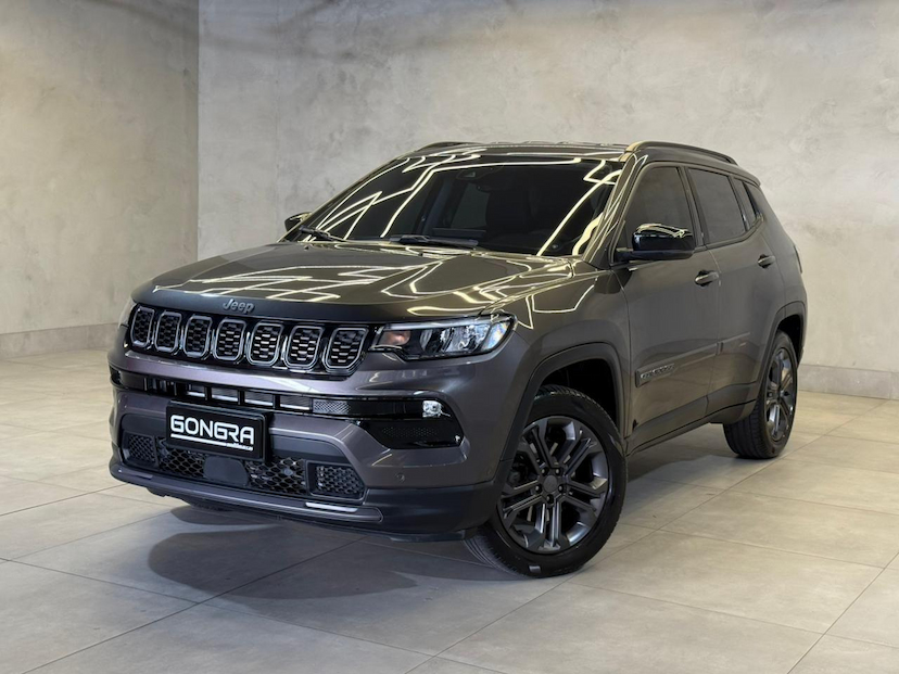 Foto do veículo JEEP COMPASS  LONG T 2025 12.131 KM 162.900,00