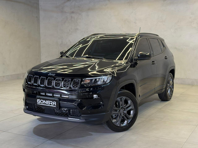 Foto do veículo JEEP COMPASS  LONG. NIG. EAGLE 1.3 4X2 FLEX AUT. 2025 10.136 KM 162.900,00
