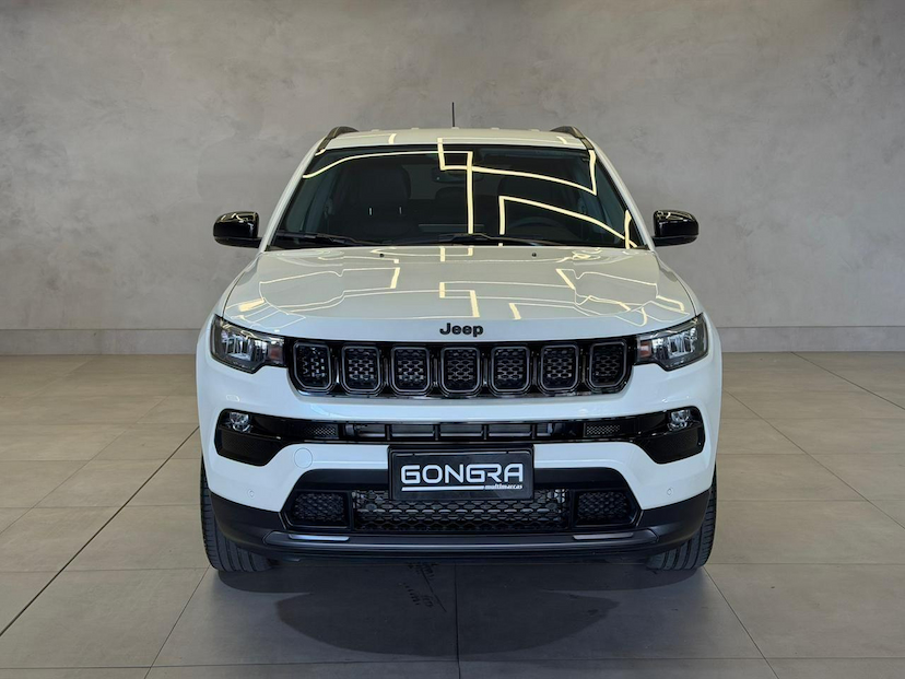 Foto do veículo JEEP COMPASS  LONG TF 2024 25.180 KM 142.900,00