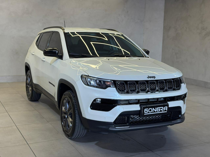 Foto do veículo JEEP COMPASS  LONG TF 2024 25.180 KM 142.900,00