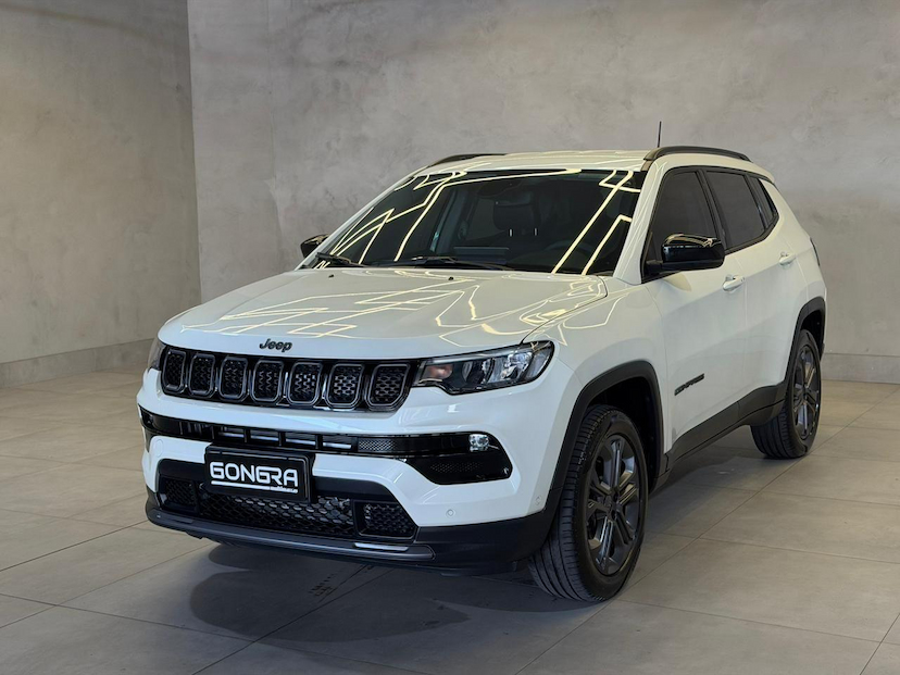Foto do veículo JEEP COMPASS  LONG TF 2024 25.180 KM 142.900,00