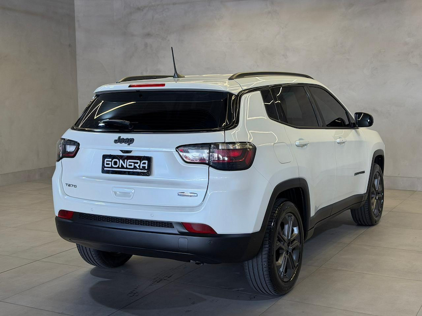 Foto do veículo JEEP COMPASS  LONG TF 2024 25.180 KM 142.900,00