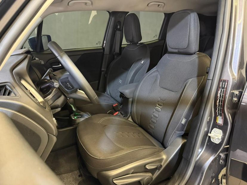 Foto do veículo JEEP RENEGADE  1.3 TURBO 2024 34.721 KM 102.900,00