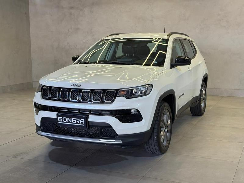 Foto do veículo JEEP COMPASS  LONG TF 2024 24.511 KM 139.900,00