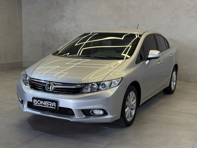 Foto do veículo HONDA CIVIC  LXR 2014 125.000 KM 79.900,00