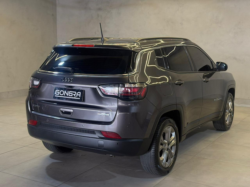 Foto do veículo JEEP COMPASS  LONG. T270 1.3 TB 4X2 FLEX AUT. 2023 38.037 KM 126.900,00