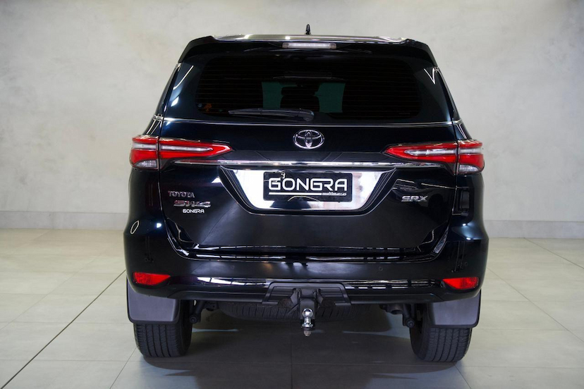 Foto do veículo TOYOTA HILUX  SW4 2.8 SRX 4X4 16V TURBO INTERCOOLER DIESEL 4P 2022 58.141 KM 302.900,00