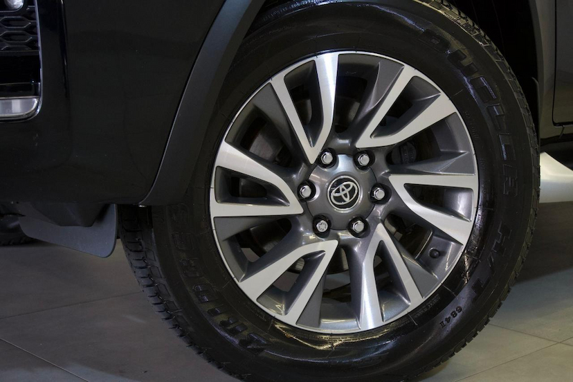 Foto do veículo TOYOTA HILUX  SW4 2.8 SRX 4X4 16V TURBO INTERCOOLER DIESEL 4P 2022 58.141 KM 302.900,00