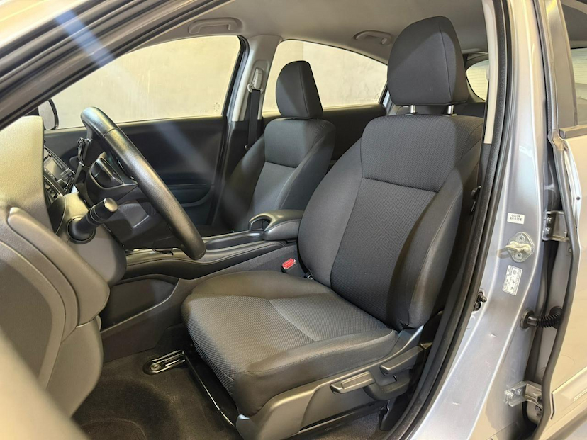 Foto do veículo HONDA HR-V HR-V EX CVT 2017 137.500 KM 88.900,00