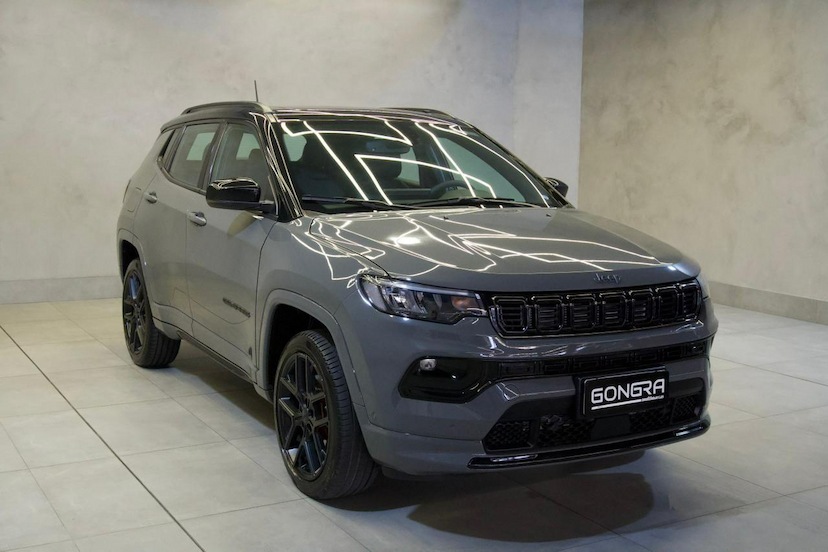 Foto do veículo JEEP COMPASS  BLACKHAWK 2025 6.952 KM 194.900,00