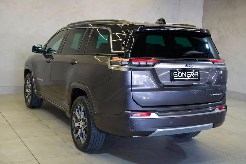 Foto do veículo JEEP COMMANDER  OVERLAND TD380 4X4 TURBO DIESEL 2025 8.054 KM 208.900,00